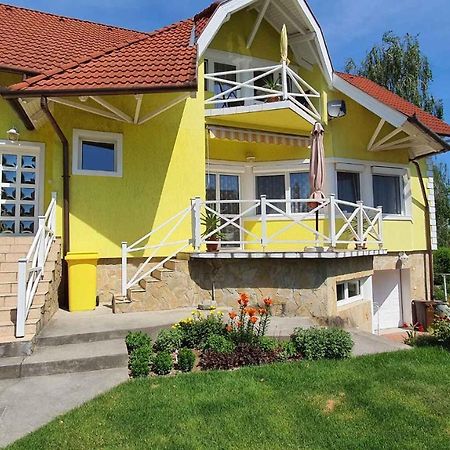 Apartment In Fonyod/Balaton 18580 Exteriér fotografie