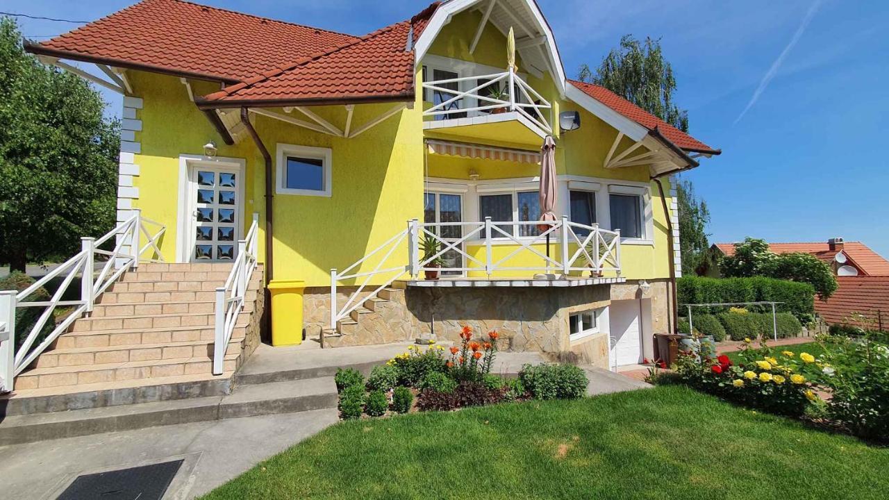 Apartment In Fonyod/Balaton 18580 Exteriér fotografie