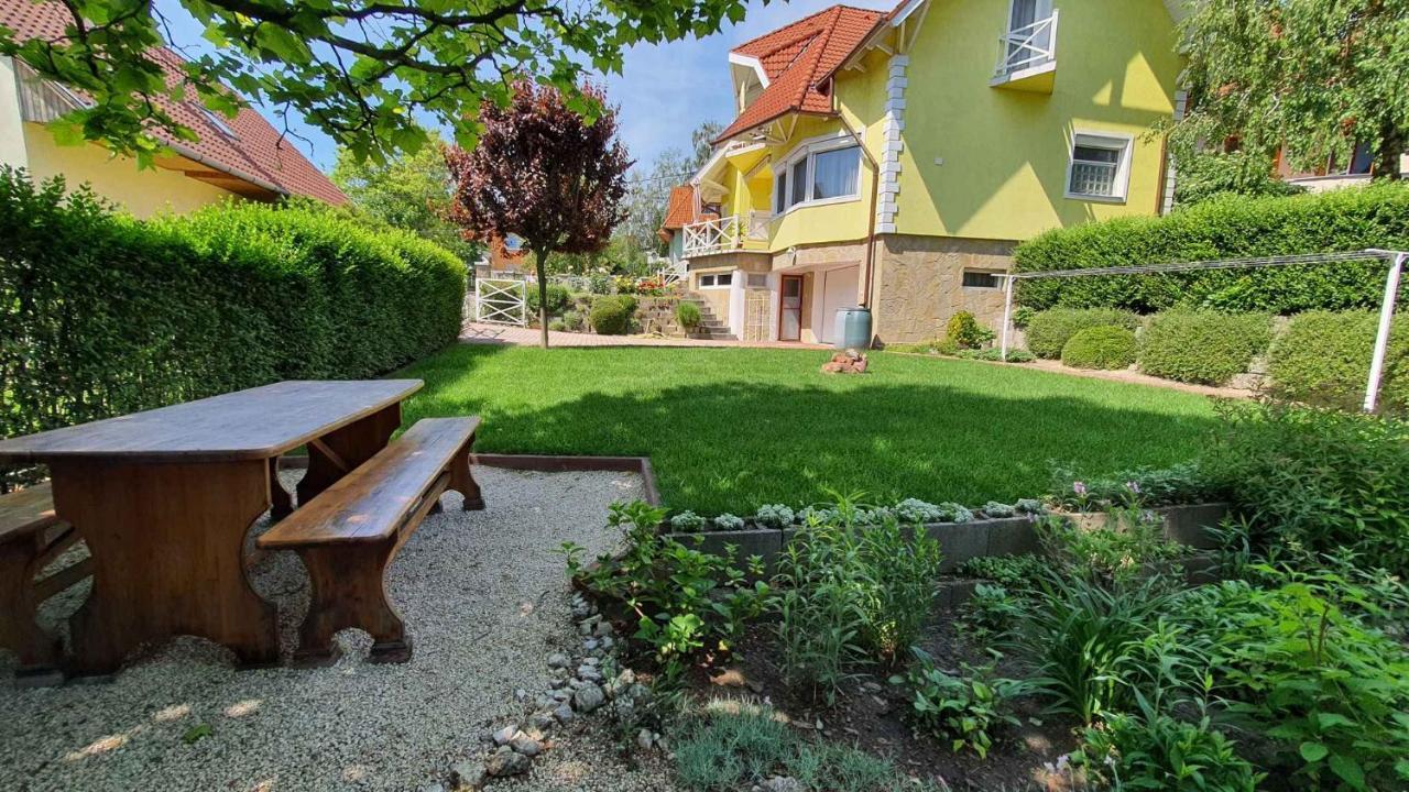 Apartment In Fonyod/Balaton 18580 Exteriér fotografie